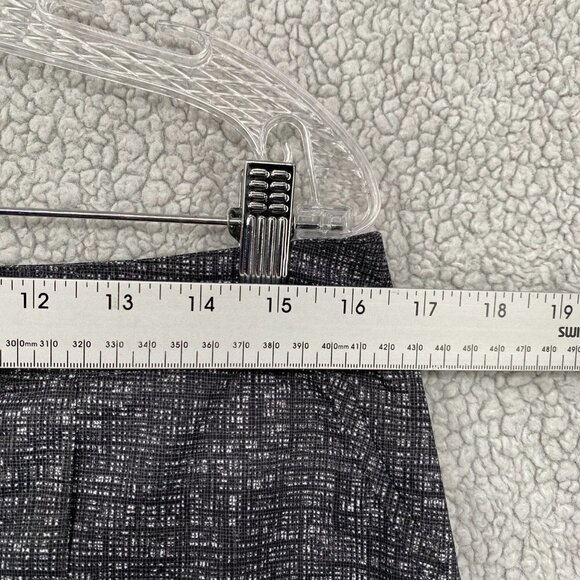 AVIA Golf Skort Womens Size Medium Easy Care Quick Dry Poly Nylon Grey Black - Picture 2 of 13
